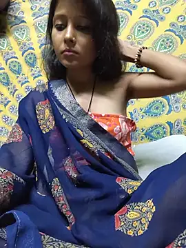 Gud_girl_Nilu webcam