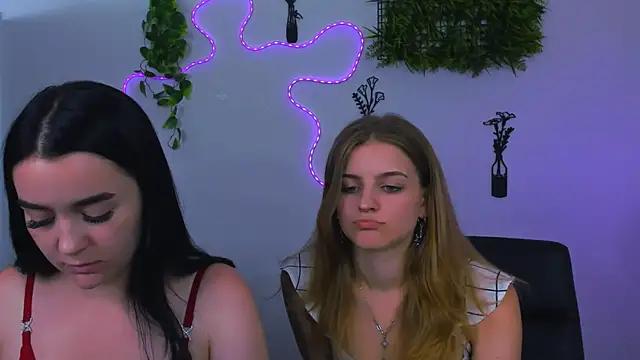 monica_xcx webcam