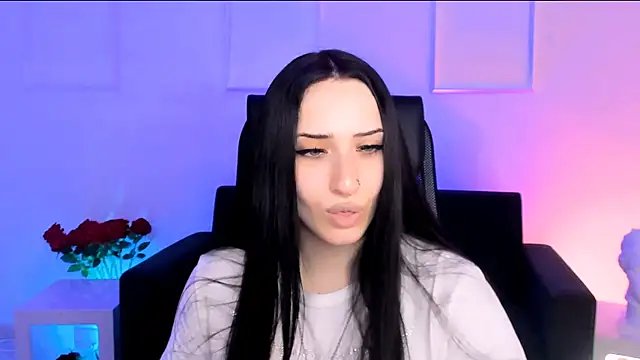 MonicaLowes webcam