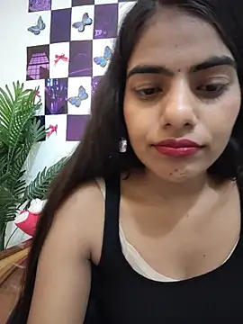 Alisha_Babyy live cam on StripChat