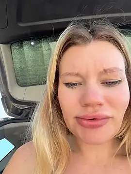 justmilaa live webcam
