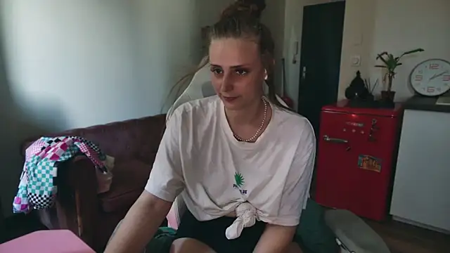 Celeste_Off webcam