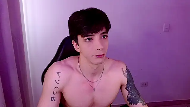 H3ll_B0I webcam