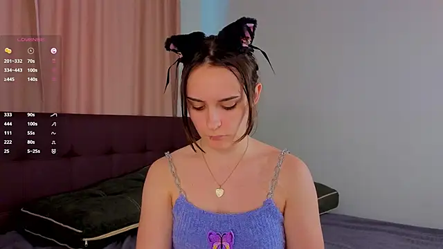 VantaLirien live cam on StripChat