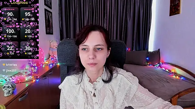 MiniLysii live cam on StripChat
