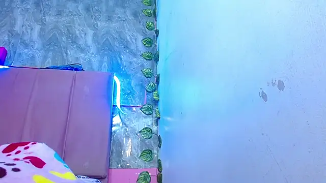 Alysrous_Mar webcam