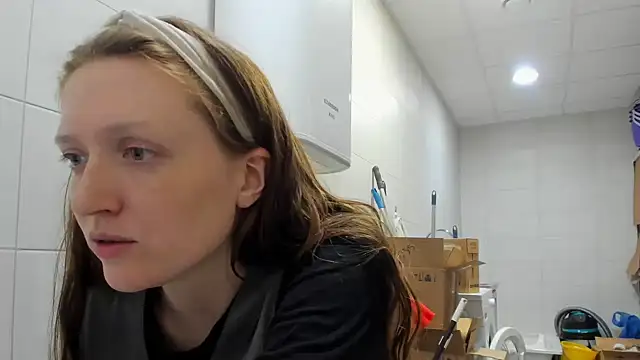 Holistic_woman webcam