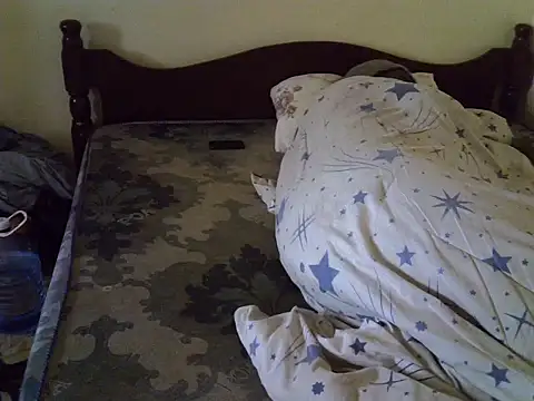 poojr2 webcam