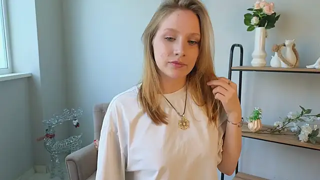 Elizabeth_Hunt live cam on StripChat