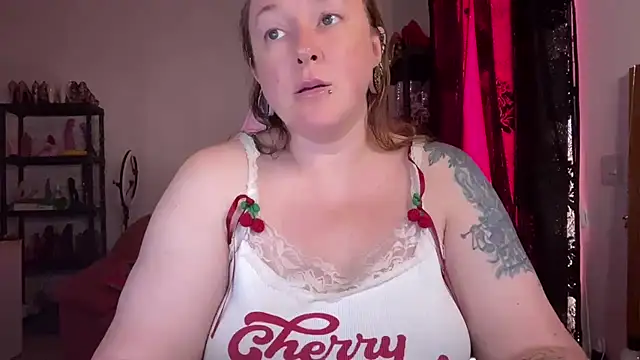 kisicaxx - Kisicaxx's free webcam - UK Sex Cams