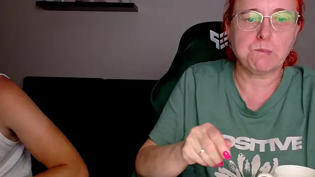 JoannaAndNeighbour webcam