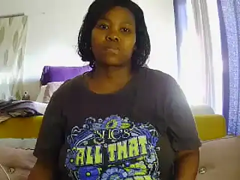 RealQueenOfSouth webcam