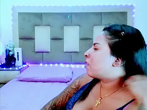 indiantopaz694u - Indiantopaz694u's free webcam - UK Sex Cams