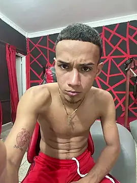 friends_lust_latin webcam