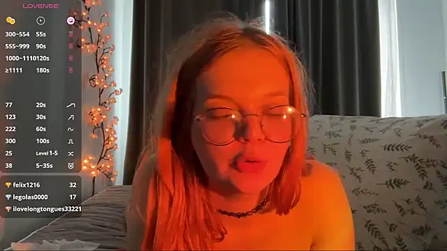 ellyclacher webcam