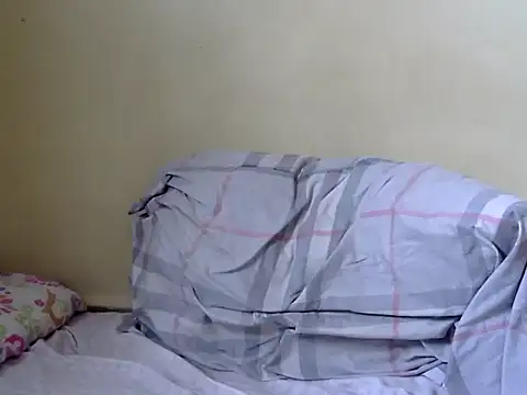 babyellah webcam