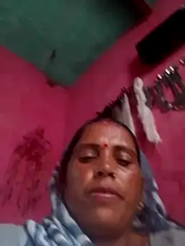 Rakhihot35 webcam