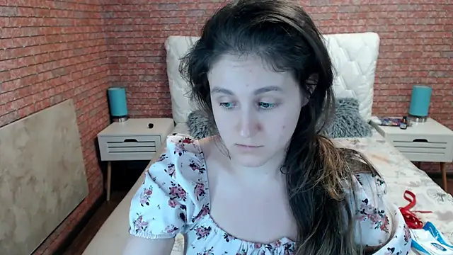 Holliy_Cooper webcam