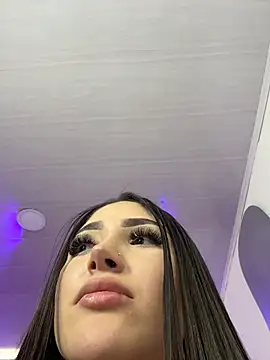 babyy_nicols_m webcam