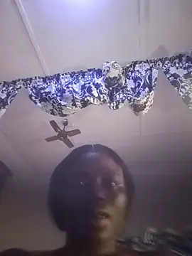 Bobqeen1 webcam
