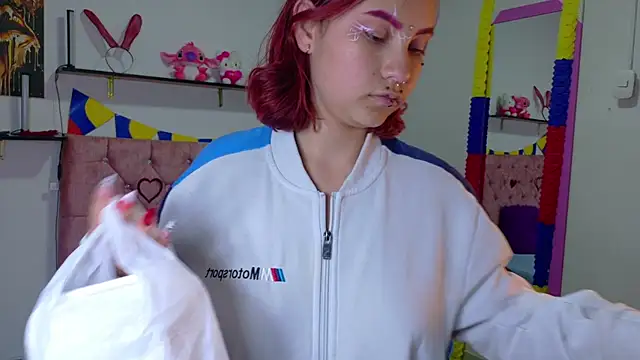 Megam_white webcam