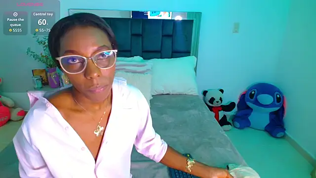 vicky_rosex webcam