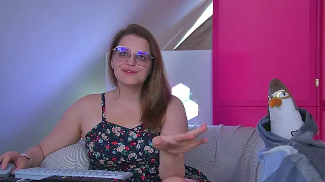 AlexaAvery webcam