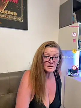MumGabriela webcam