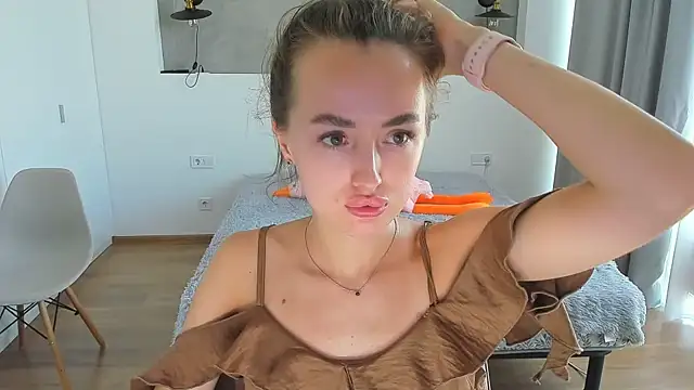 MiaMoll77 webcam