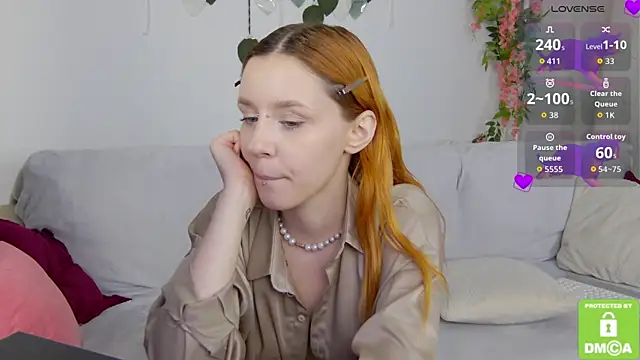 Polly_Redhead webcam