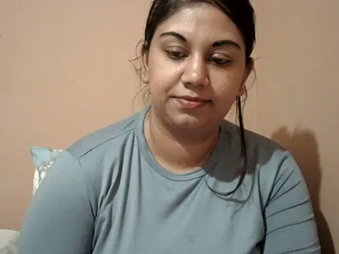 bellachow10 webcam