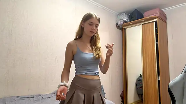HebrewRiding Live Webcam on Stripchat