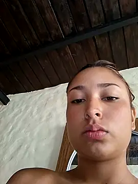 Bonnie_Clydeee Live Web Cam Show