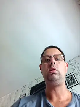 uni2025 Live Web Cam Show