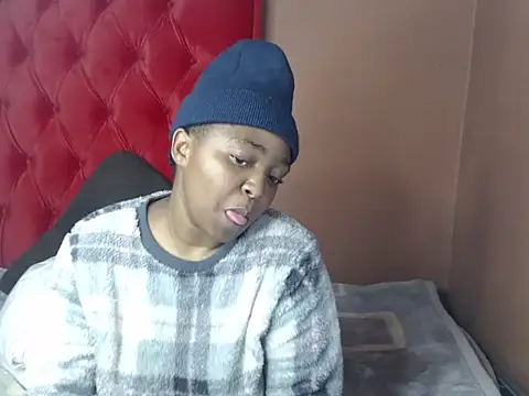 african_busty - African_Busty's free webcam - UK Sex Cams