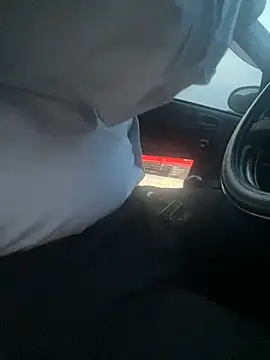 Uber-driver-dam webcam