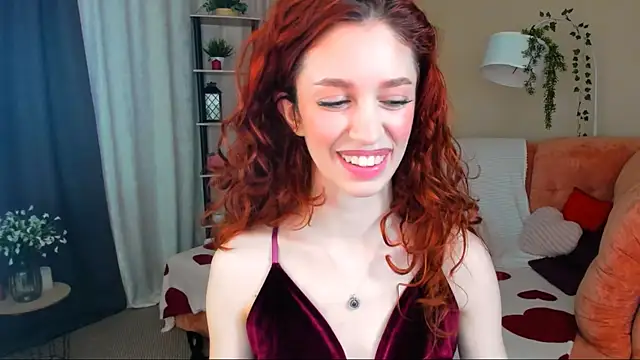 ChristinaConteeree webcam