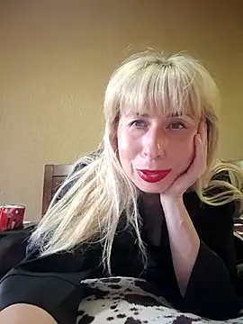 SelinaLovqx webcam