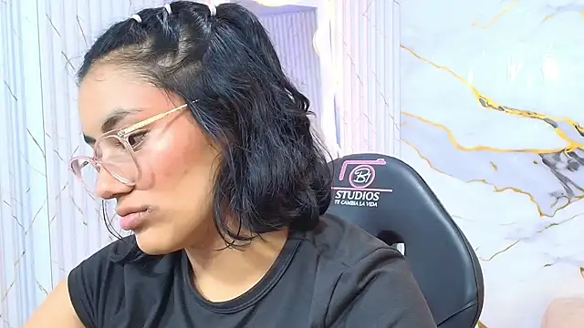 PEACHY_TAY webcam