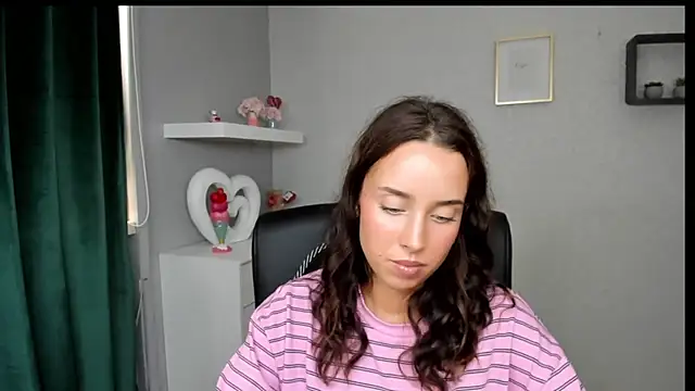 AdeleSolo webcam