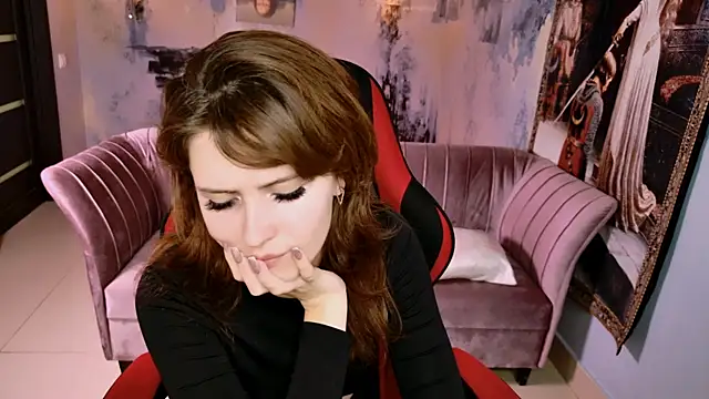 LolaDominara webcam