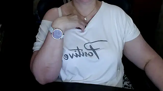 AlisaHot55 webcam