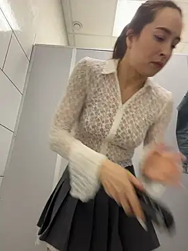 Holly_Play webcam