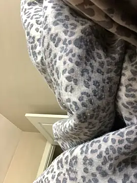 theprettysoles webcam