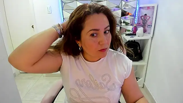 camixxx_m - Camixxx_m's free webcam - UK Sex Cams