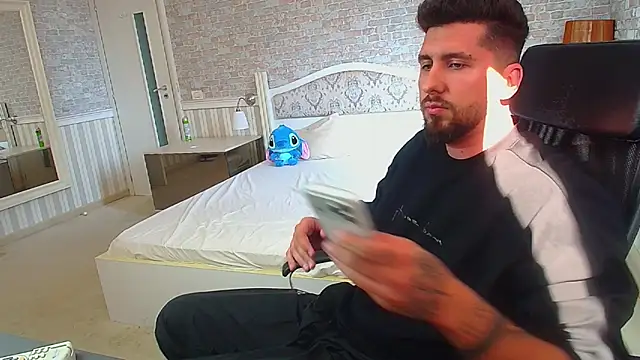 LoganStroud webcam