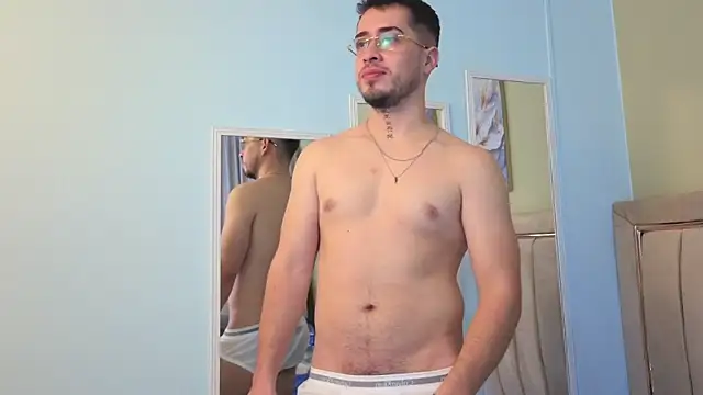 Tommas_Jhonson webcam