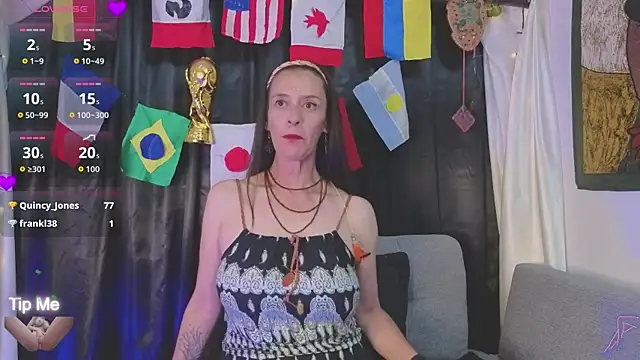 LeanaMaturee webcam