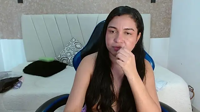 AliceSmity__ webcam