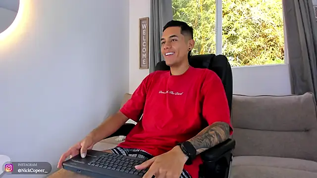 NickCopeer_ webcam